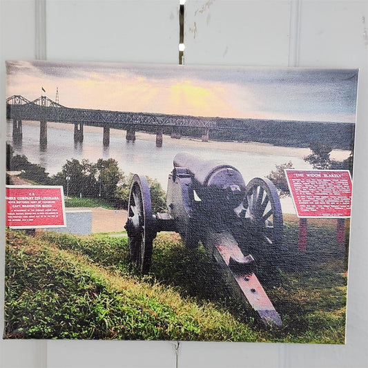 Canvas Print Cannon overlooking the river at Vicksburg