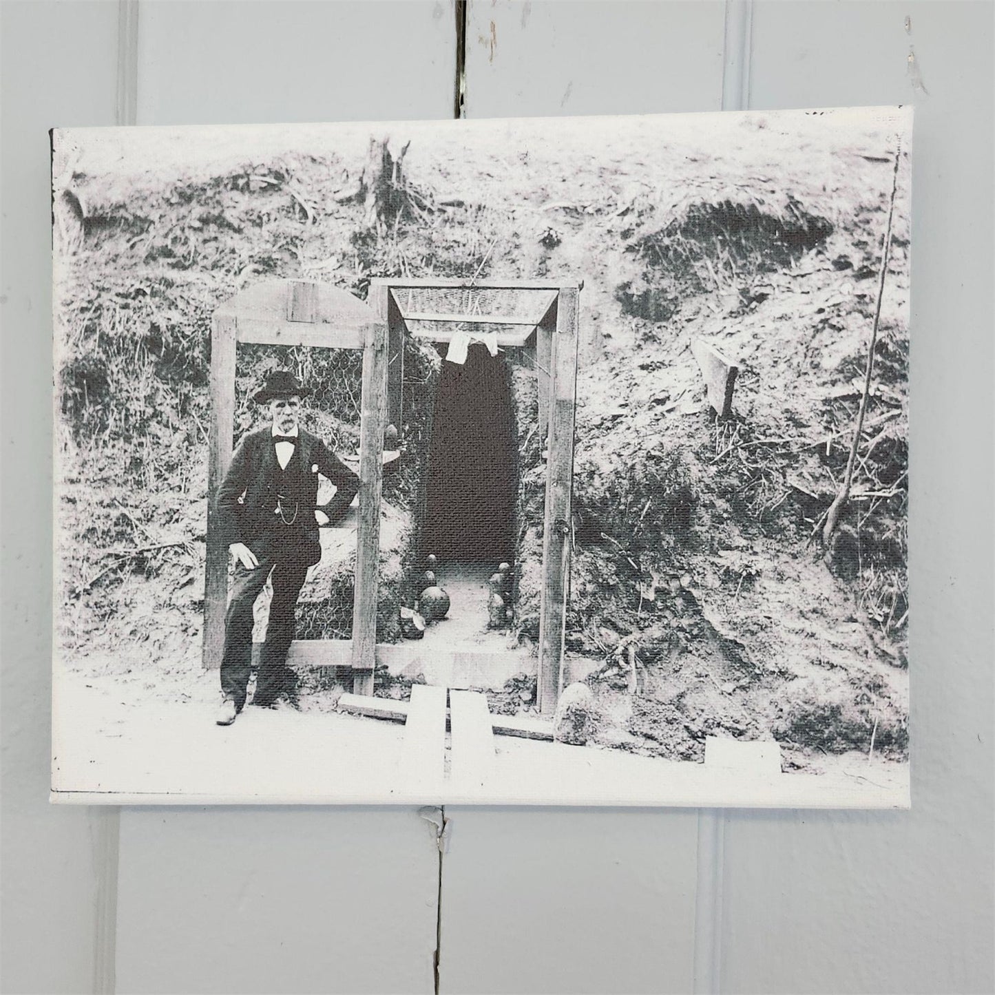 Canvas Print of the first tourist attraction in Vicksburg View of a Cave